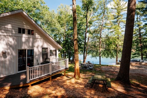 Relax on the deck with serene lake views and nature at your doorstep!