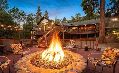 Firepit at the back deck
