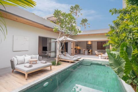 Private pool