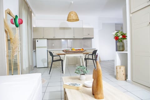 Kalimera apt,Near beach,Tavern,Supermarket,Rethymno