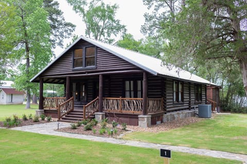 TCCR_CrawfordCabin_230424_1