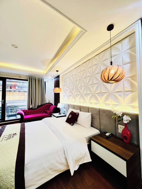 Panoramic Double Room | Premium bedding, in-room safe, individually furnished, desk