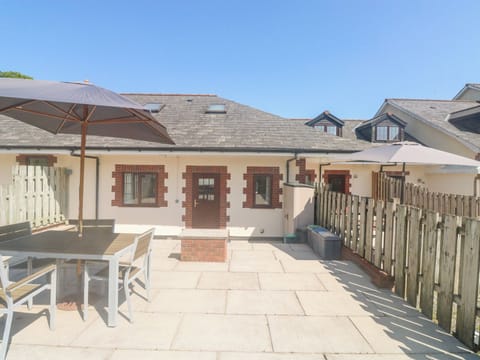 Cottage | Front of property