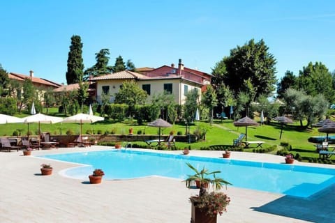 Holiday Home Swimming Pool