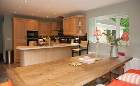 Fridge, dishwasher, electric kettle, toaster