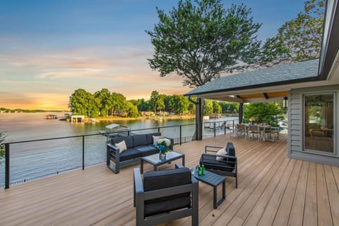House, Multiple Beds (Lakeshore Adrift) | Terrace/patio