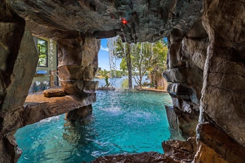 House, Multiple Beds (Nancy Key w/Pool, Wine Cave, Optional) | Pool | Seasonal outdoor pool