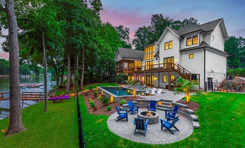 House, Multiple Beds (Northshore Landing) | Property grounds