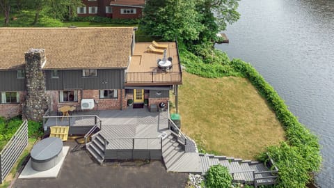 Aerial view of property and access to the Esopus
