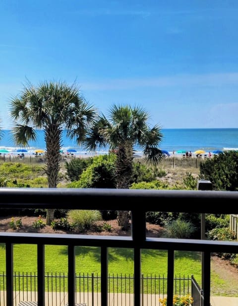 Amazing Ocean Views from Balcony!