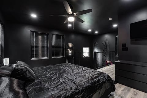 Master suite (king)
