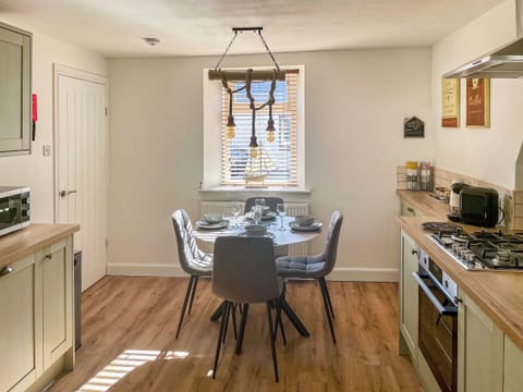 Kitchen/diner | Jock McMuffin Cottage, Portknockie