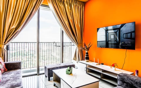 Family Apartment | Living area | Smart TV