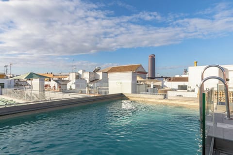 Rooftop pool