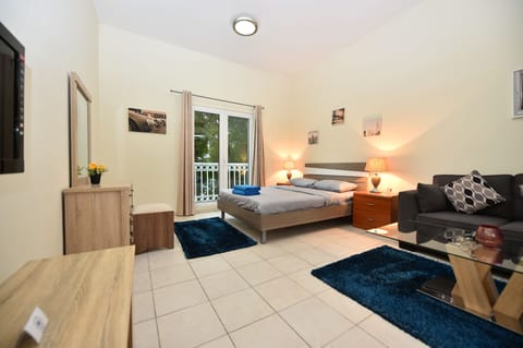 Studio | Living area