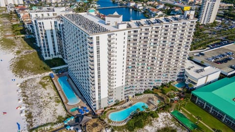 Condo, 2 Bedrooms | Exterior