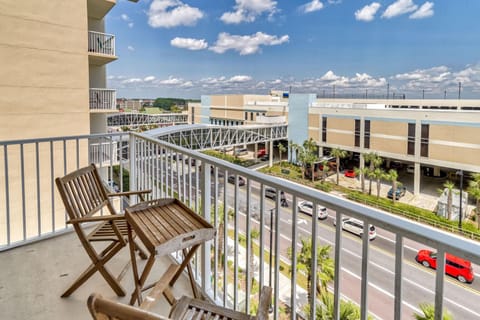 Private balcony off the 4th bedroom.