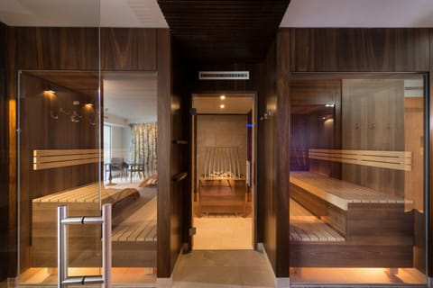 Sauna, hot tub, steam room, Turkish bath, massages