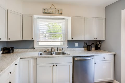 Kitchen | Coffee Maker