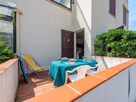 Plant, Sky, Property, Building, Table, Azure, Chair, Interior Design, Window, Outdoor Furniture
