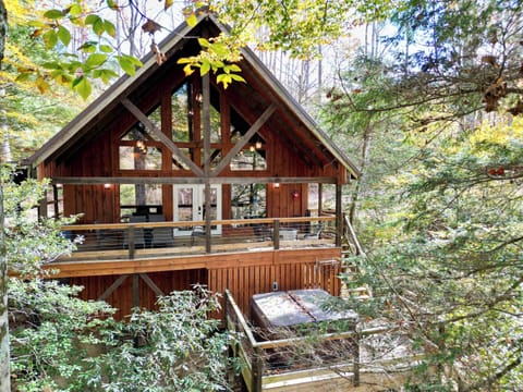 Mountain Laurel Cabin. Sitting on private land off of 715 in the heart of the Red River Gorge.  As close as it gets to the best hiking spots the Gorge has to offer. 
