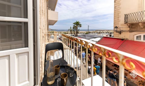 Deluxe Apartment | Balcony view