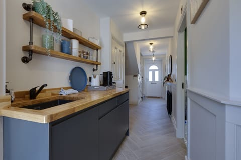 Fridge, dishwasher, electric kettle, toaster