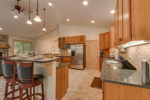 Spacious place to cook and entertain