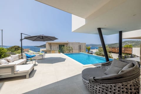 Villa | Terrace/patio
