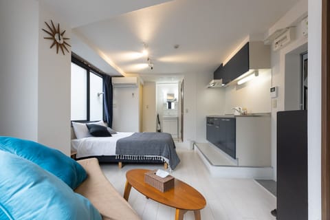 City Apartment | Living area