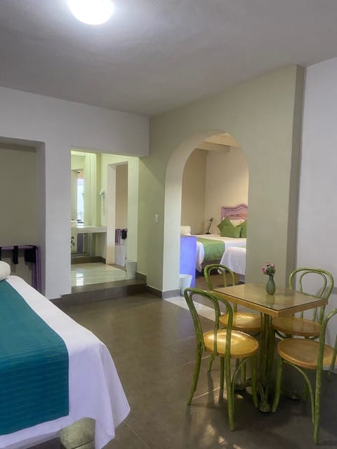 Comfort Triple Room | Free WiFi, bed sheets