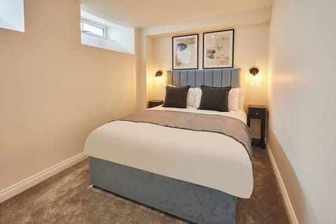4 The Mount, Whitby - Host & Stay