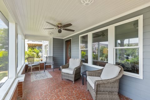Screened-In Patio