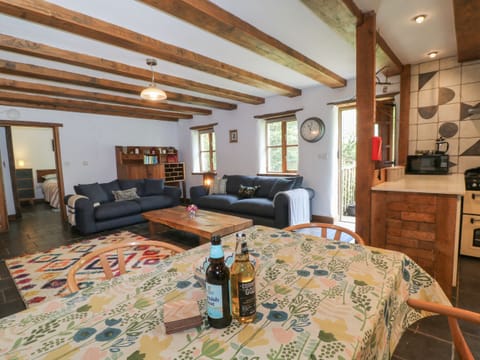 Cottage | Interior
