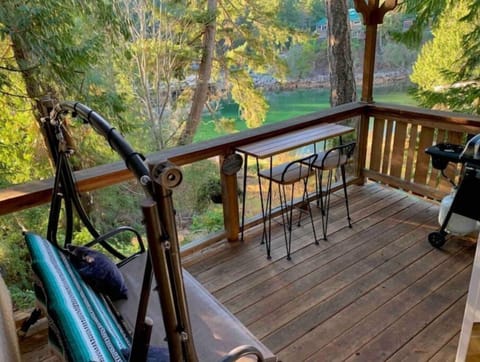Enjoy your private deck connected to the RV and watch the tide roll in & out