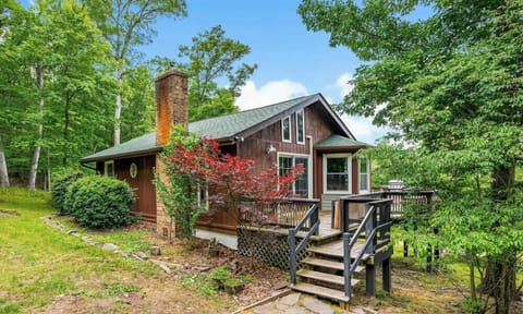 The front of the house has a large platform for unloading your bags, groceries and guests.