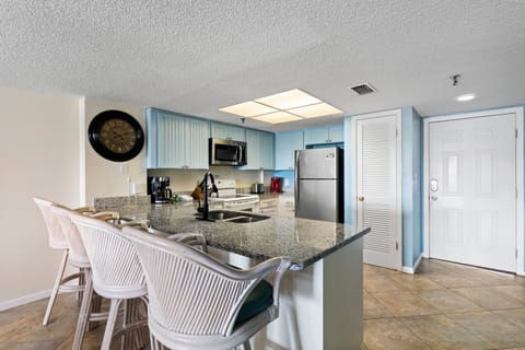 Beach Place 103 Kitchen