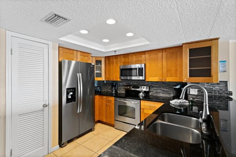 Beach Place 502 Kitchen