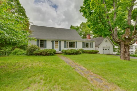 Farmington Vacation Rental | 3BR | 1.5BA | Stairs Required | 2,300 Sq Ft