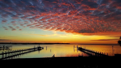 Beautiful sunsets from the deck, yard, or dock