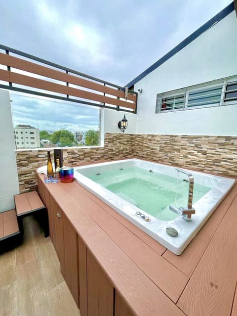 Private Jacuzzi 
