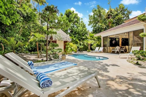 Villa Tortuga B54: private pool area