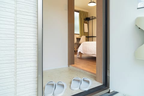 Comfort Room, 1 Double Bed, Non Smoking, Ensuite | Down comforters, desk, laptop workspace, blackout drapes