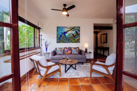 Condo - Image 2