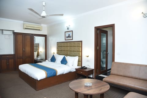 Deluxe Room | Free WiFi, bed sheets