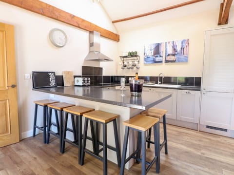 Fridge, dishwasher, electric kettle, toaster