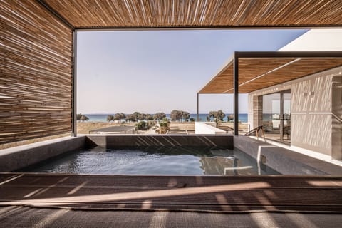 Executive Suite, 2 Bedrooms, Jetted Tub, Sea View | Jetted tub