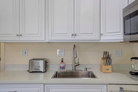 8bce0c84-af6a-4a89-9a4c-5052915d99fe