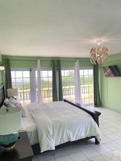 OceanView King Master bedroom