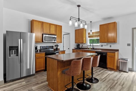 Kitchen/Large Space for Entertaining